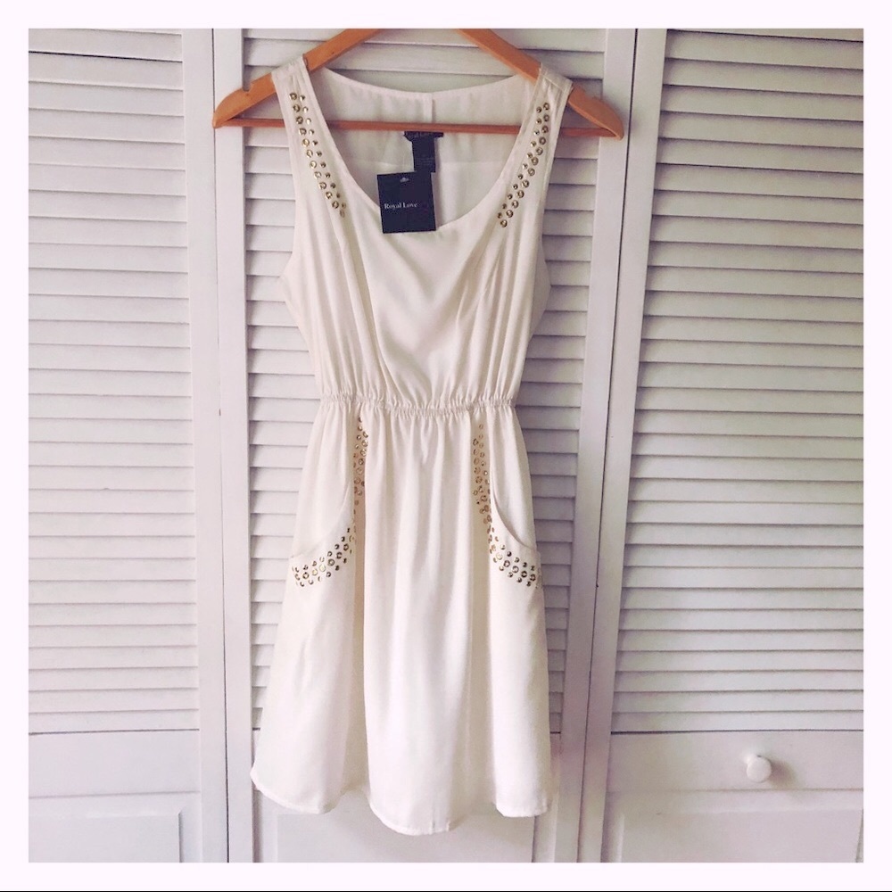 Royal Love Ivory Dress with Pockets